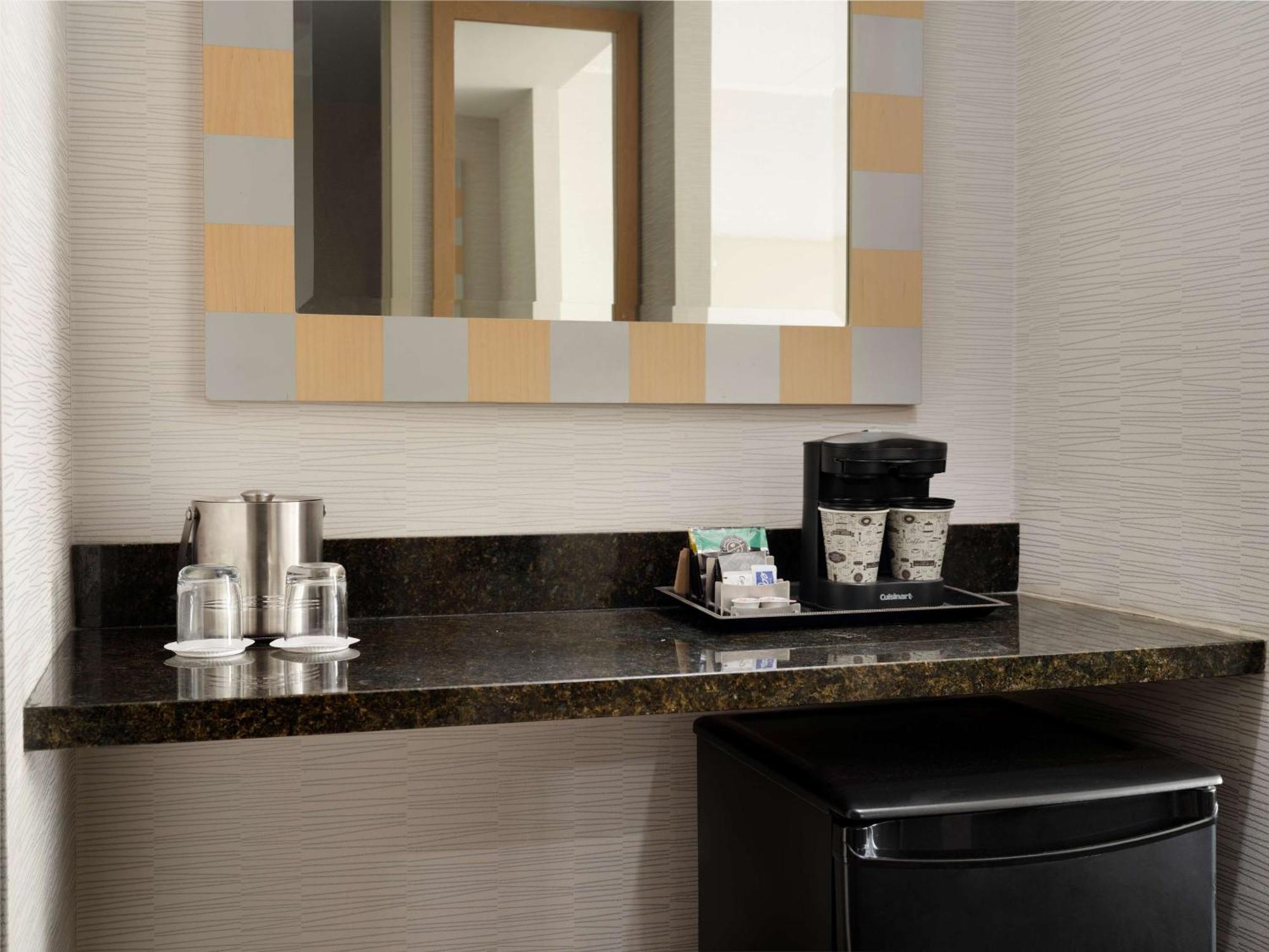 Doubletree By Hilton Hotel Philadelphia Center City Εξωτερικό φωτογραφία