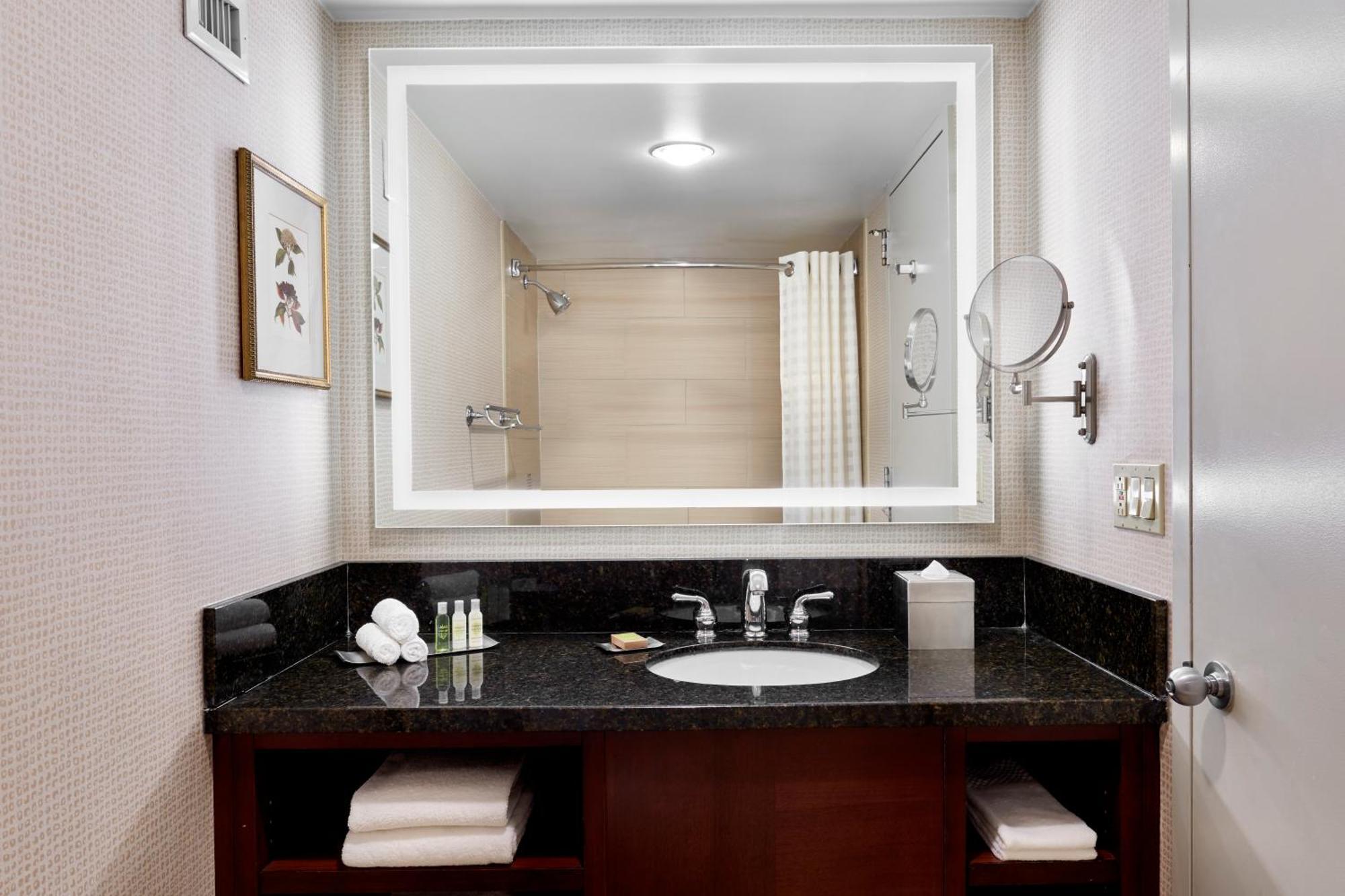 Doubletree By Hilton Hotel Philadelphia Center City Εξωτερικό φωτογραφία